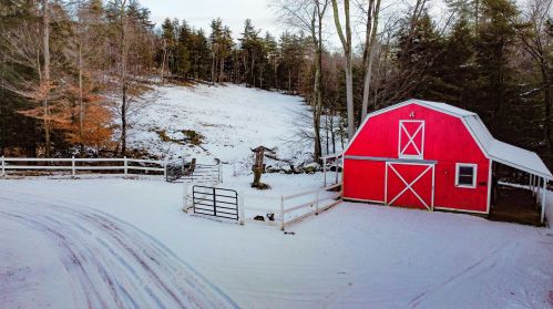 47 Brienne Rd, New Durham, NH 03855-2334