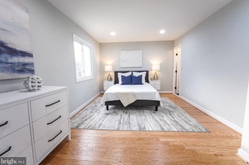 9063 Andromeda Dr, Springfield VA  22015-3509 exterior