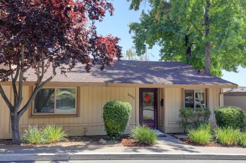 3905 Hills Ct, Folsom, CA 95762-4509