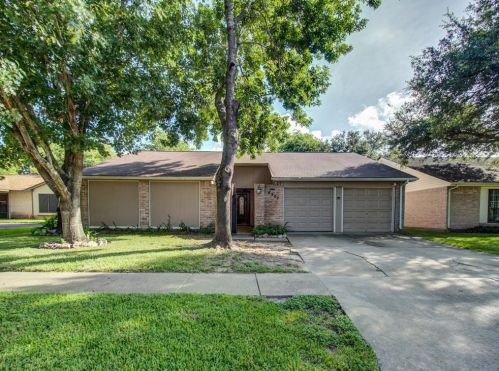 6927 Grant Dr, Richmond TX  77469-5958 exterior