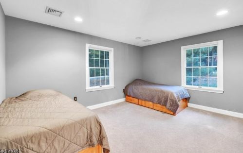 35 Mallard Dr, Hackettstown NJ  07840-2821 exterior