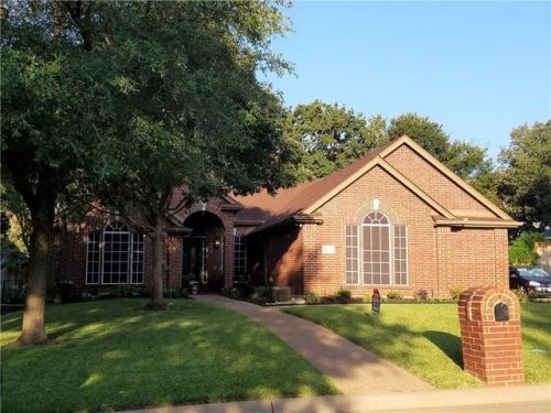 1106 Danbury Dr, Midlothian, TX 76063-6612