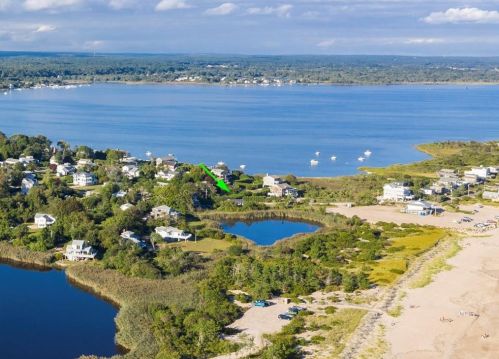 439 Beach Rd, Charlestown, RI 02813-1045