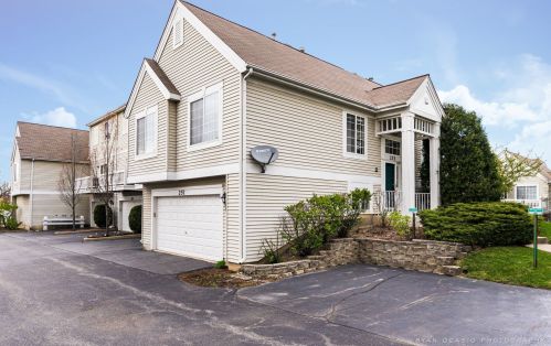 251 Concord Dr, Glendale Heights, IL 60139-1894