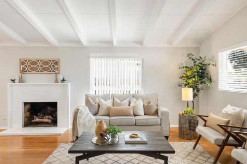 844 Prospero Dr, Glendora, CA 91740-4741