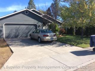 494 Forest Grove Dr, Bend OR  97702-1158 exterior