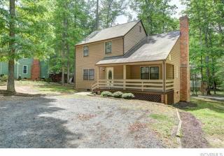 3210 Quail Hill Dr, Midlothian VA  23112-4428 exterior