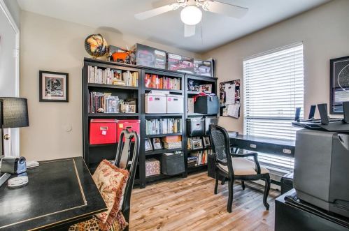 2008 Toulon Ln, Carrollton TX 75007-2204 exterior