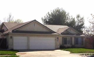 865 Avalon Dr, Lemoore, CA 93245-4437