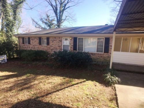 629 Moselle Dr, Mableton, GA 30126-2325