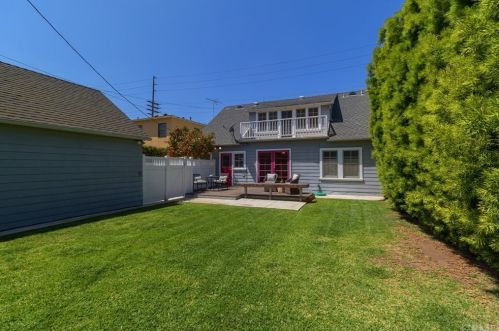 2311 Santiago St, Santa Ana CA 92706-2053 exterior