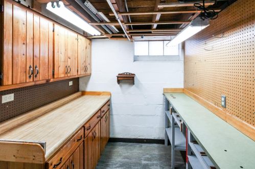 2126 Hillview Rd, Saint Paul MN  55112-1224 exterior