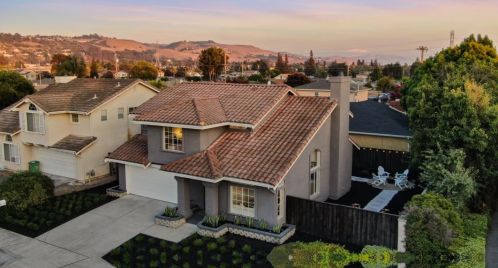 301 Fig Tree Ct, Hayward, CA 94544-2363