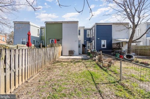 706 Beaver St, Lancaster PA  17603-5802 exterior