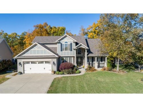 1047 Woodberry Ln, Charleston, IL 61920-3885