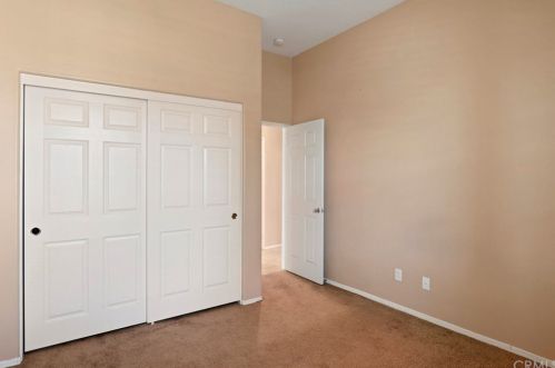 12758 Royal Palm Ln, Riverside CA  92503-7077 exterior