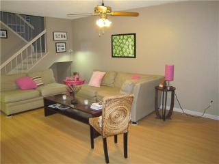 704 Hedgegrove Dr, Memphis, TN 38117-5009