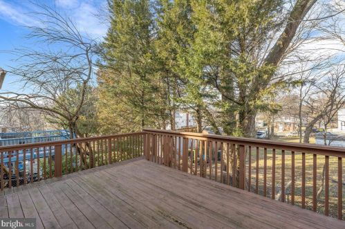 1626 Oakview Dr, Silver Spring MD 20903-2243 exterior