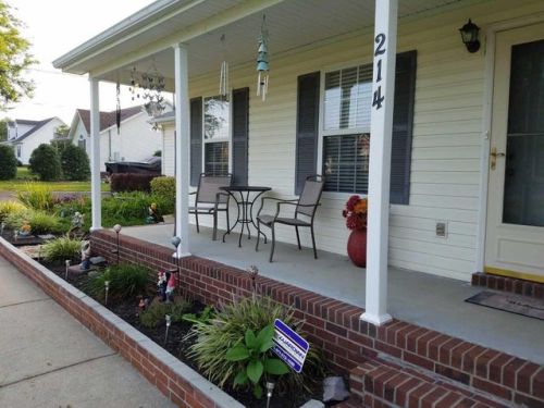 214 Stockton Dr, Murfreesboro, TN 37128-2812