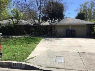 19220 Lanark St, Los Angeles CA  91335-1120 exterior