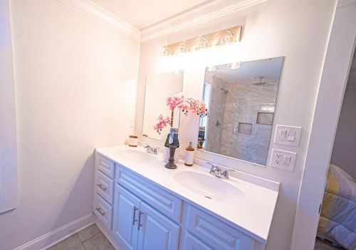 934 Burns Dr, Atlanta GA  30310-4632 exterior