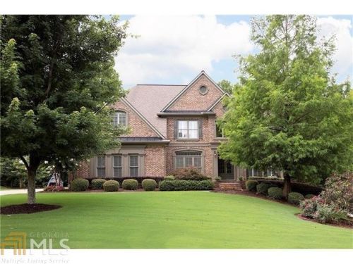 253 Cedarhurst Dr, Holly Springs, GA 30115-6445