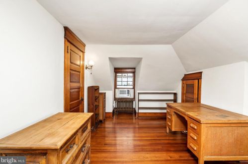 8 Princeton Ave, Princeton NJ  08540-5236 exterior