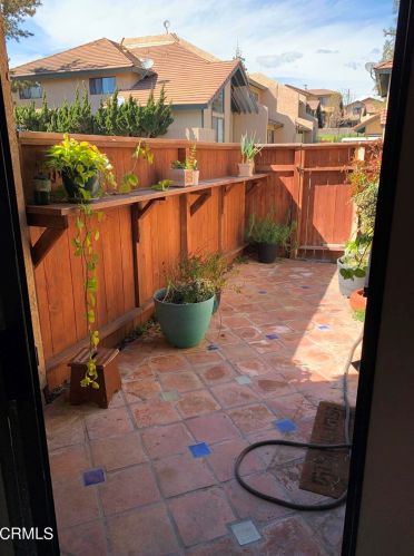 139 Sonoma Ln, Santa Paula, CA 93060-2661