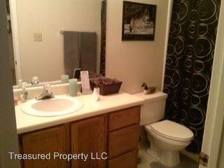 74 Crystal Oaks Ct, Durham NC  27707-9791 exterior