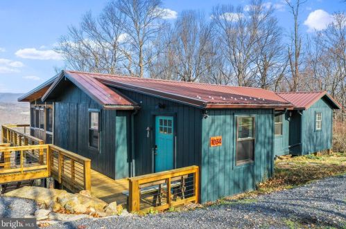 1034 Toms Knob Approach, Lost City WV 26810-8428 exterior