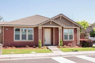 4414 Artemisa Dr, Fresno, CA 93722-6464
