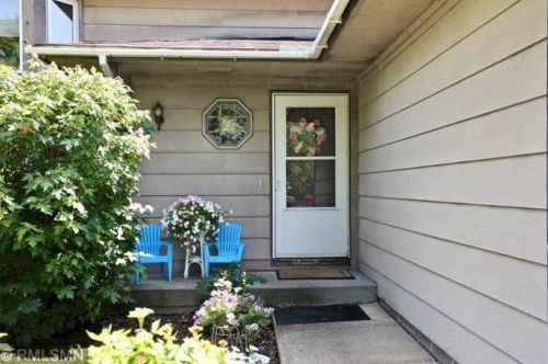 2598 Copper Cliff Trl, Saint Paul, MN 55125-2977