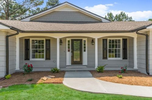 1739 Lee Peters Rd, Loganville, GA 30052-3839