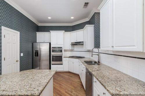 1035 Fielding Park Ct, Atlanta GA  30319-1989 exterior