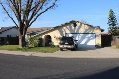 1925 Rockford Ave, Modesto, CA 95355-3251