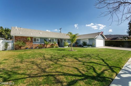 1092 Stanford Dr, Simi Valley, CA 93065-4953