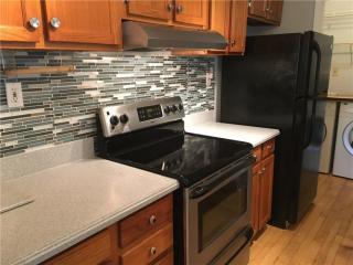 220 Tuxworth Cir, Decatur, GA 30033-5623