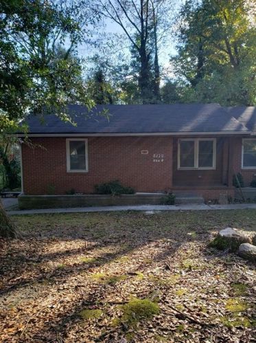 833 Commodore Dr, Atlanta GA  30318-6336 exterior