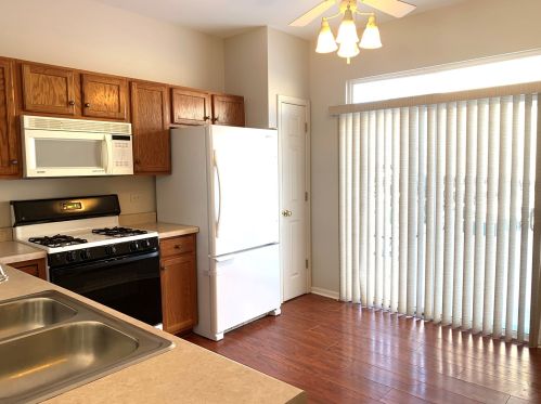 7229 Manchester Dr, Plainfield, IL 60586-6864