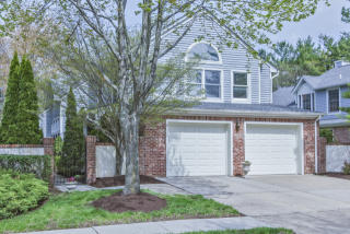 9 Hampstead Ct, Princeton NJ  08540-7075 exterior