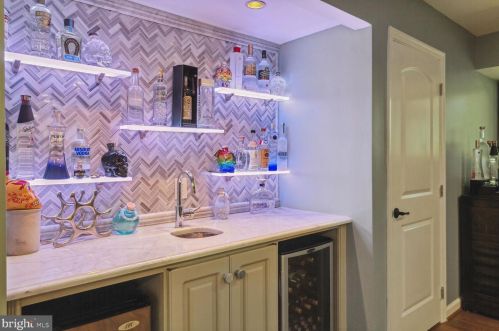 7015 Pindell School Rd, Fulton MD  20759-9715 exterior