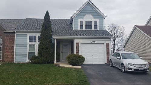 1309 Trinity Dr, Carol Stream IL  60188-4354 exterior