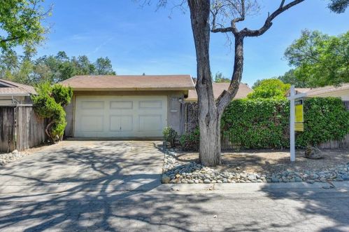 6344 Chapel View Ln, Citrus Heights, CA 95621-5444