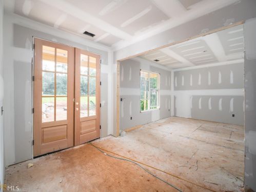 309 Forest Pointe Dr, Forsyth, GA 31029-6120