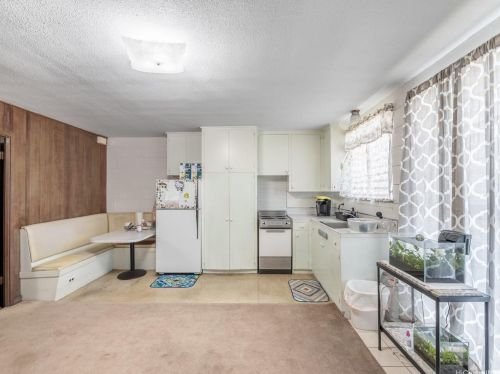 2824 Kihei Pl, Honolulu HI  96816-1310 exterior