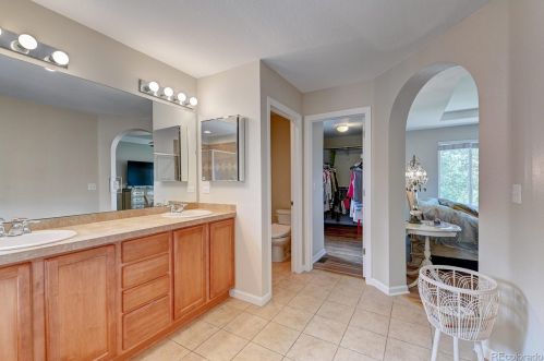 15655 Kettle Pl, Englewood CO  80112-4748 exterior