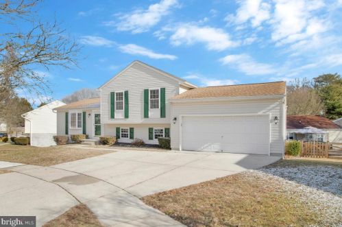 7807 Rippleview Ln, Riviera Beach, MD 21122-7304