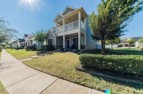 11013 Dillon St, Fort Worth TX  76179-5323 exterior