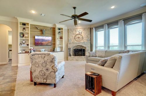 7012 Katie Corral Dr, Fort Worth TX  76126-6440 exterior