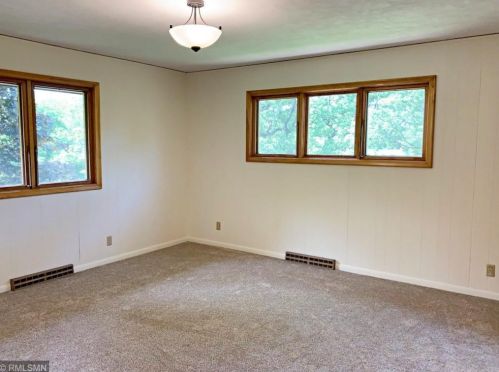 375 Floral Ave, Saint Paul MN  55126-5331 exterior